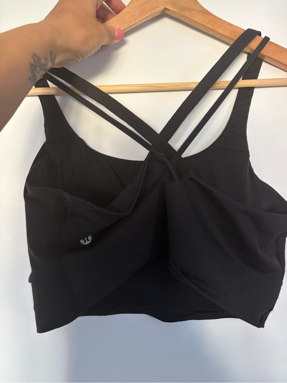 Lululemon sports bra - Picture 2 of 3